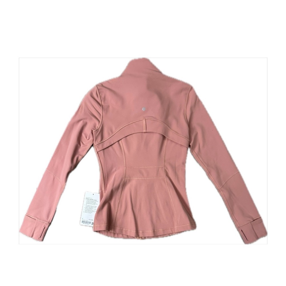 💕 Lululemon Define Women’s Jacket NWT in the color Pink Savannah. Size 6 - Picture 3 of 5